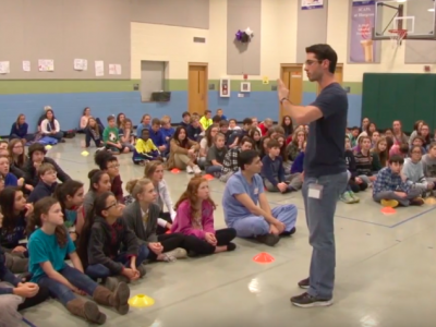 Jon Wes Gardner talking about the importance of CPR with students at SCAPA.