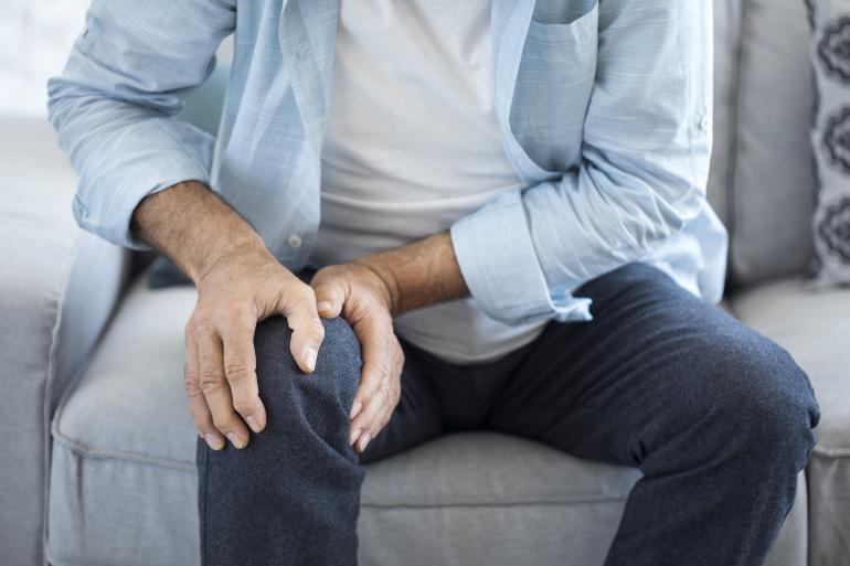 Do You Have Knee Arthritis and Feelings of Depression?